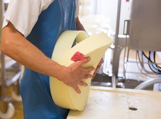 Fabrication de l'Abondance AOP Réserve de Fillinges Transgourmet Origine