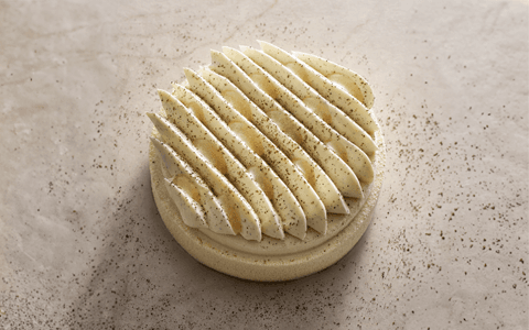 Un entremets du chef-pâtissier Yann Couvreur ©L Fau