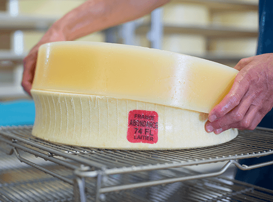 Fabrication de l'Abondance AOP Réserve de Fillinges Transgourmet Origine